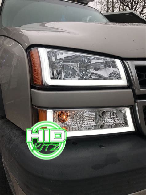 2006 chevy silverado headlights